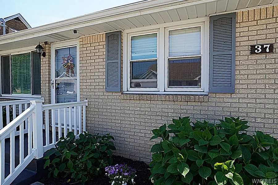 37 Burke Drive, Buffalo, NY 14218 - #3