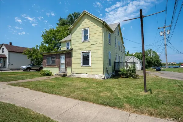 156 Lake Shore Drive W, Dunkirk, NY 14048
