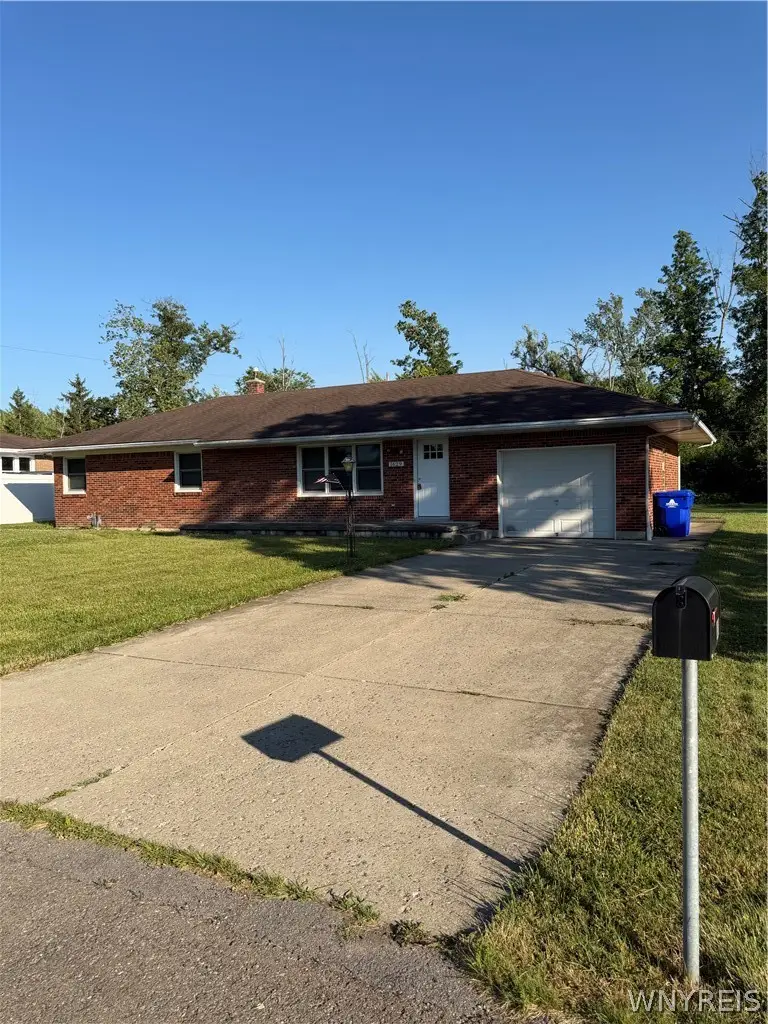 1629 S Bend Lane, Lake View, NY 14085 - #1
