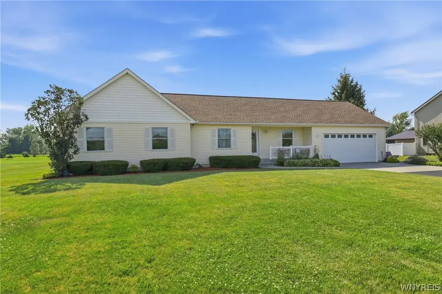 4410 Green Road, Lockport, NY 14094 - #3
