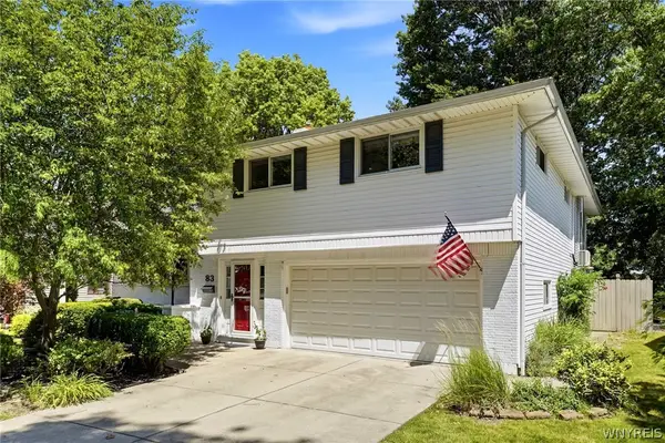 83 Wickham Drive, Williamsville, NY 14221
