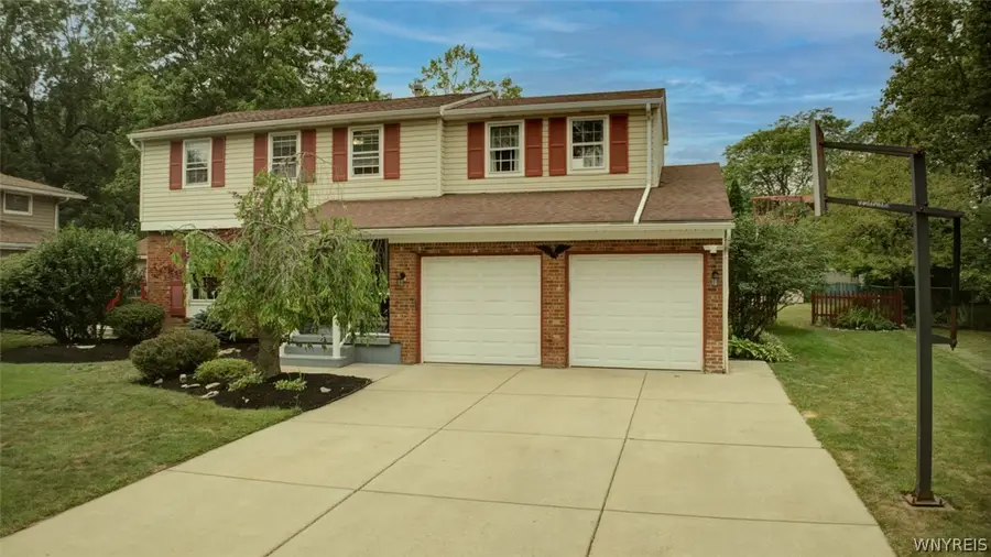 86 Sweetwood Drive N, Amherst, NY 14228 - #2