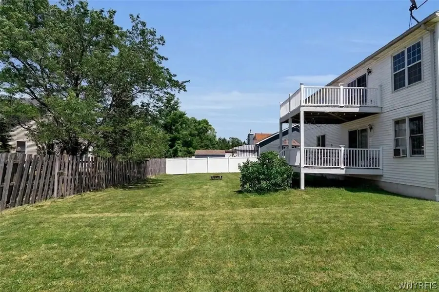 208 Crabapple Lane, Cheektowaga, NY 14227 - #3