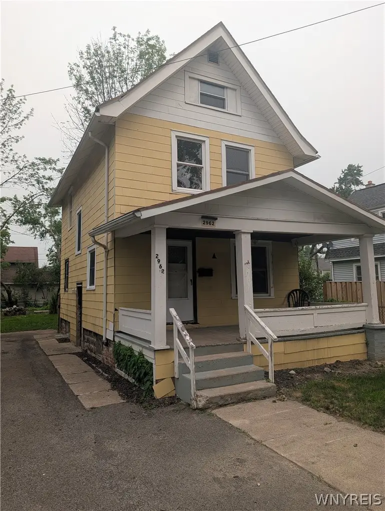 2962 Mckoon Avenue, Niagara Falls, NY 14305 - #1