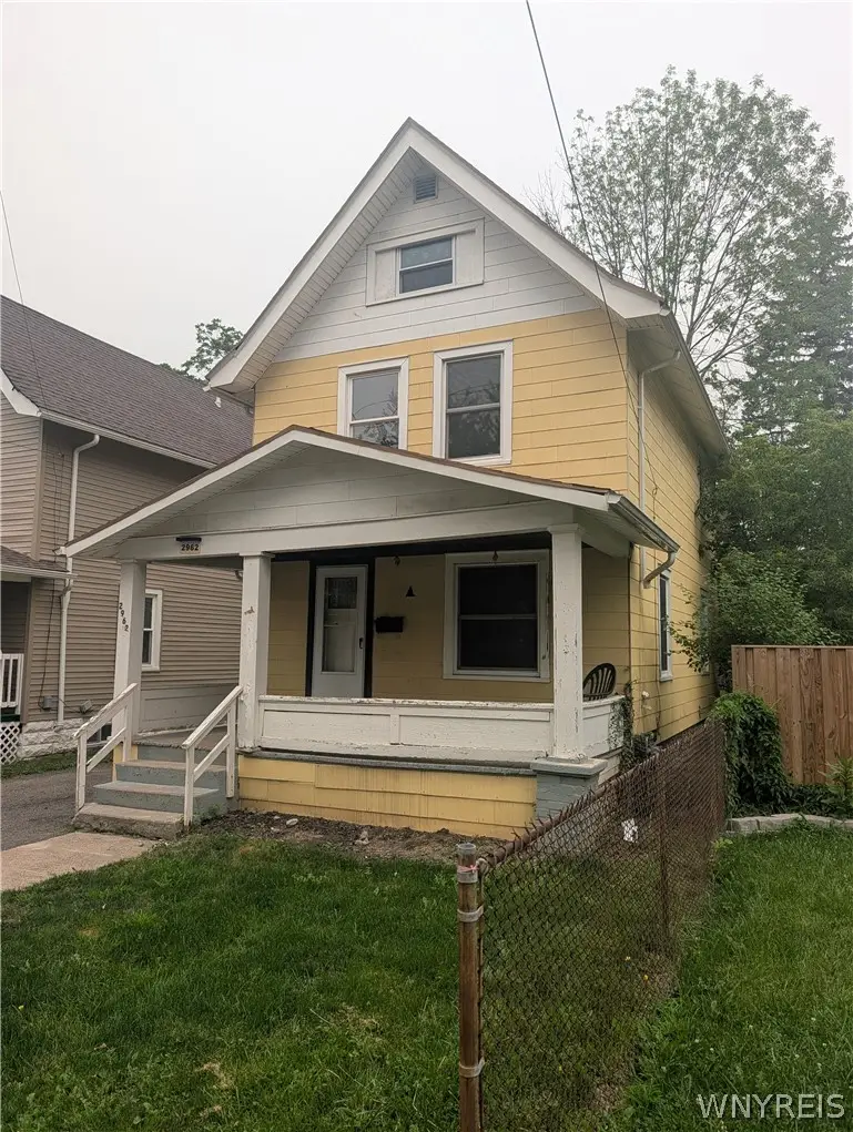 2962 Mckoon Avenue, Niagara Falls, NY 14305 - #2