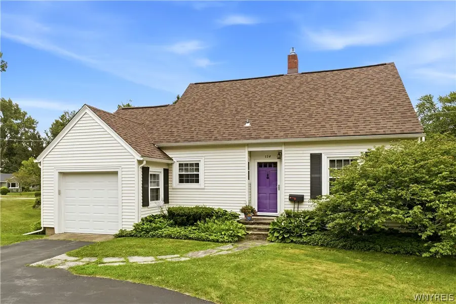 124 Ambleside Drive, Lockport, NY 14094 - #2