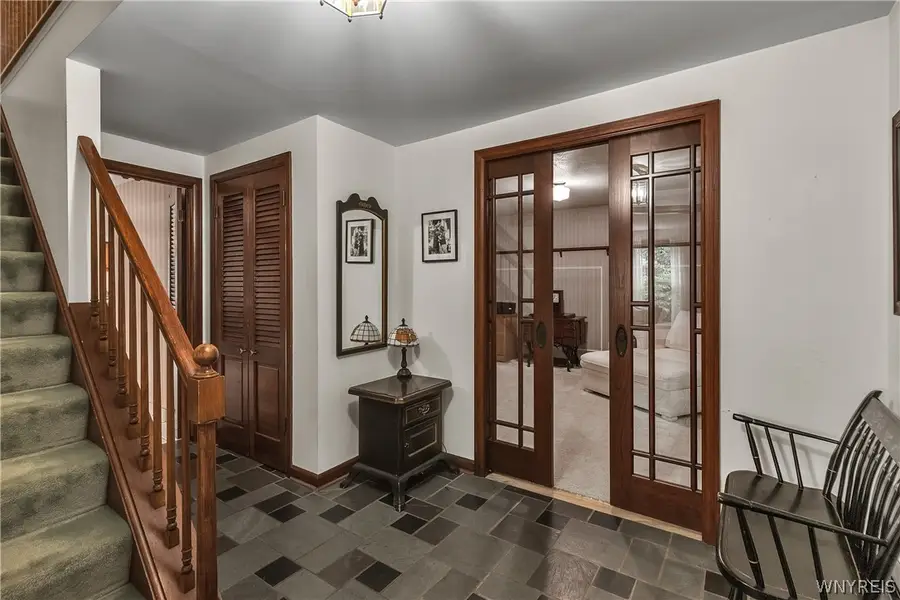 84 Carriage Cir, Amherst, NY 14221 - #2