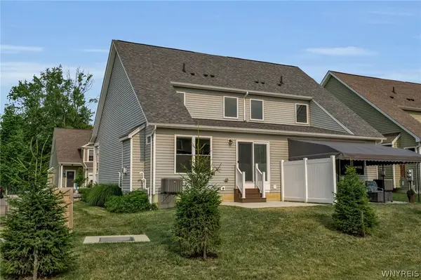 902 Carriage Lane, Buffalo, NY 14224