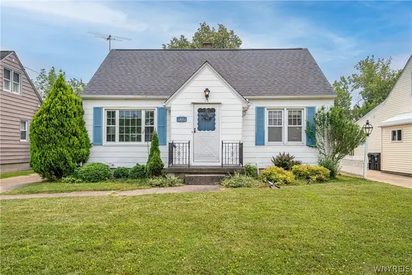 76 Canterbury Lane, Buffalo, NY 14217