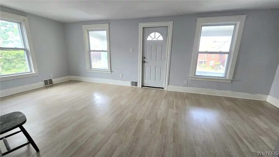 468 Portage Road, Niagara Falls, NY 14303 - #2
