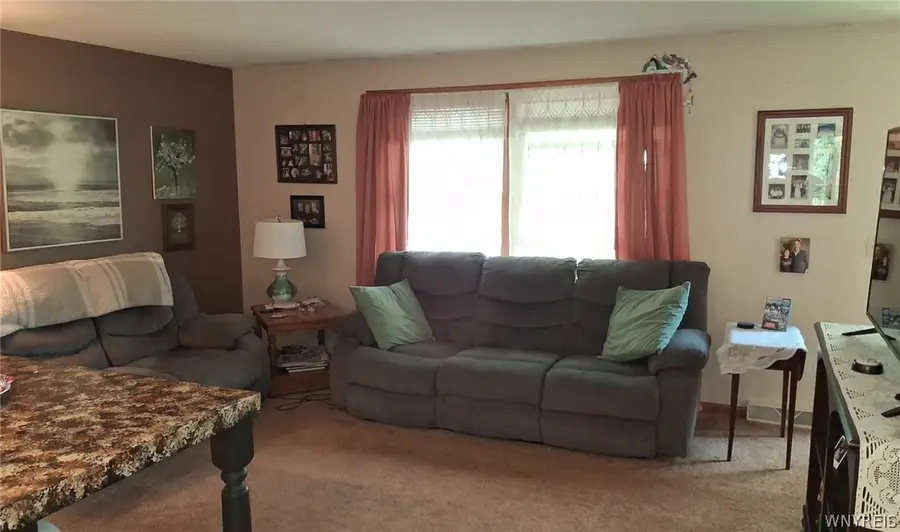 7122 Salt Road, Clarence, NY 14032 - #2