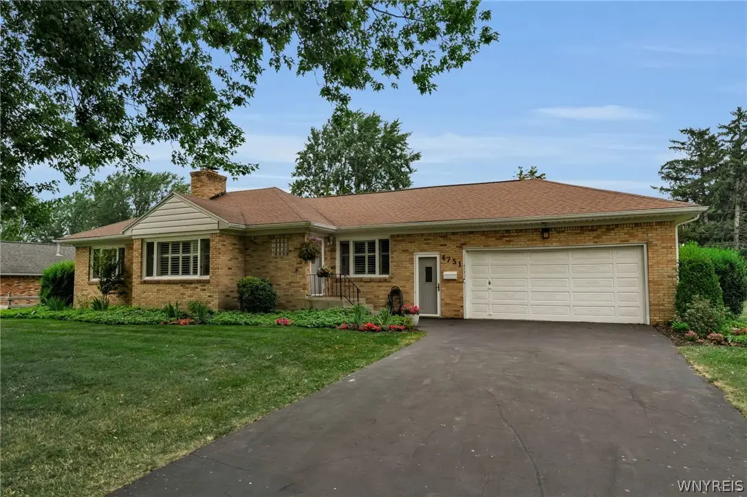 4751 Brentwood Drive, Williamsville, NY 14221 - #1