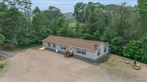 4335 Dry Bridge Road, Alexander, NY 14005