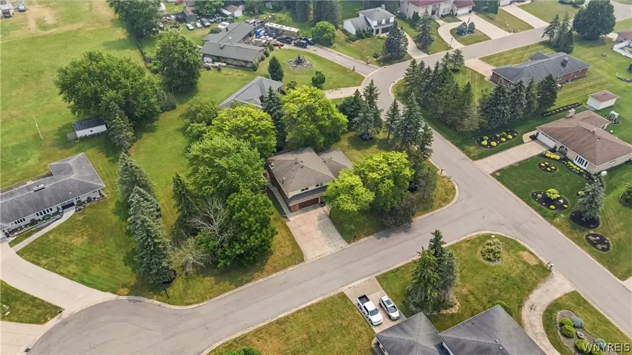 3 Beaverbrook Court, Depew, NY 14043 - #3