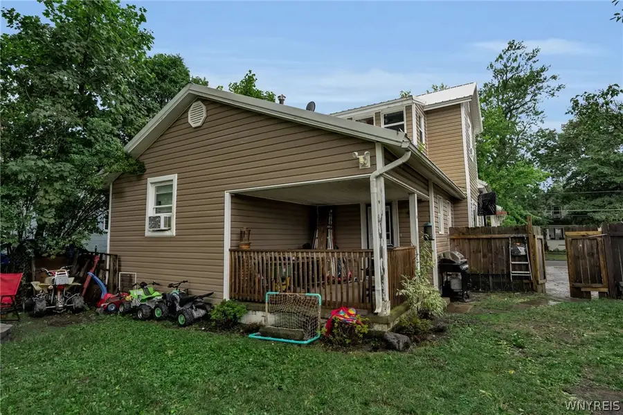 192 Pine Street, Lockport, NY 14094 - #3