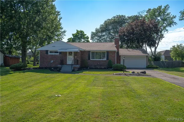 4502 Gentwood Drive, Clarence, NY 14221
