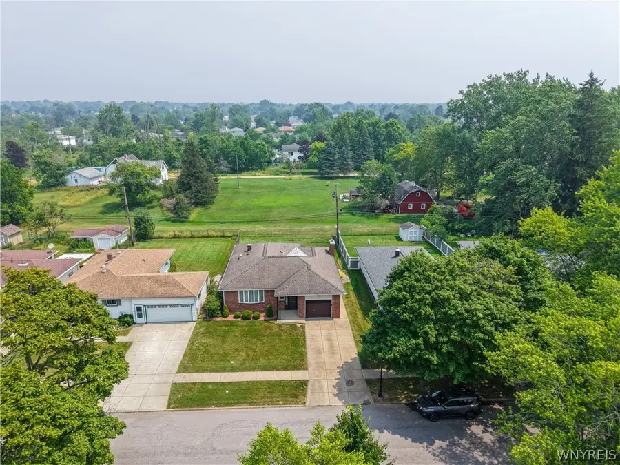 17 Mayberry Drive E, Buffalo, NY 14227 - #2