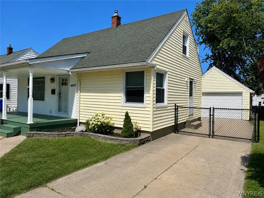 4696 Chapman Parkway, Hamburg, NY 14075 - #2