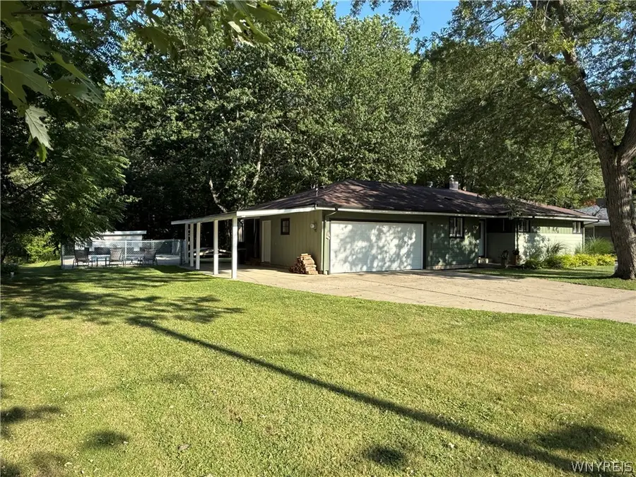 767 Kirkwood Drive, Grand Island, NY 14072 - #2