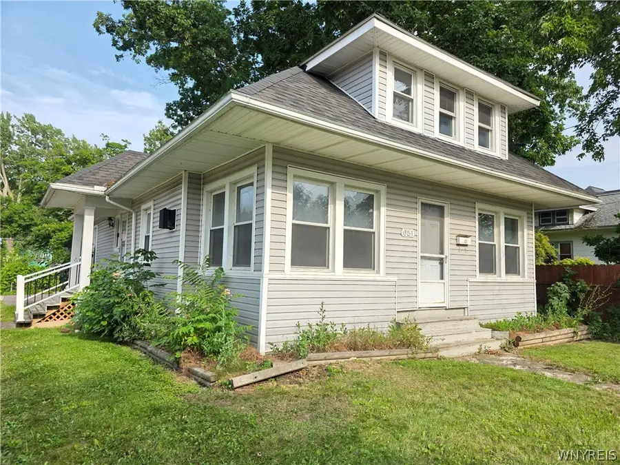 651 Pasadena Avenue, Niagara Falls, NY 14304 - #2