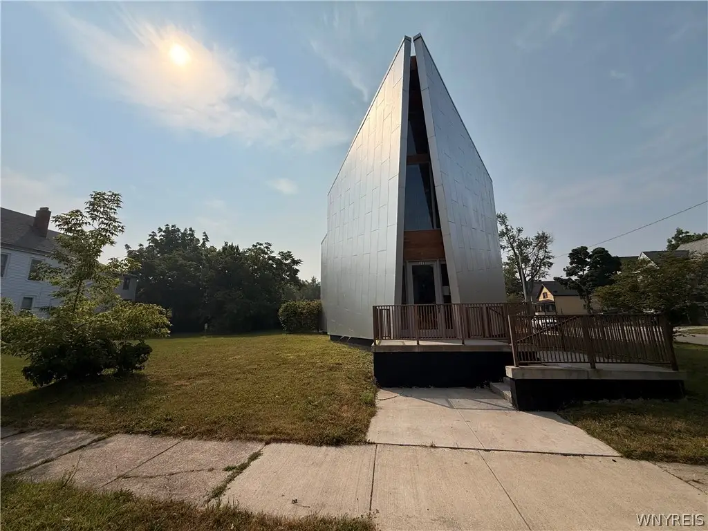 133 School Street, Buffalo, NY 14213 - #1