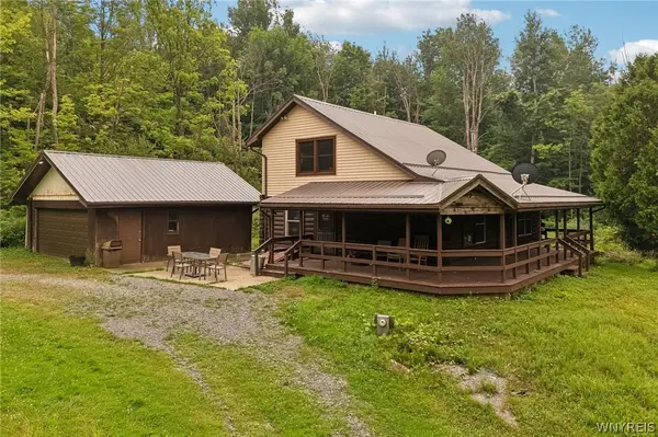 18 Deer Pond Acres, Warsaw, NY 14569