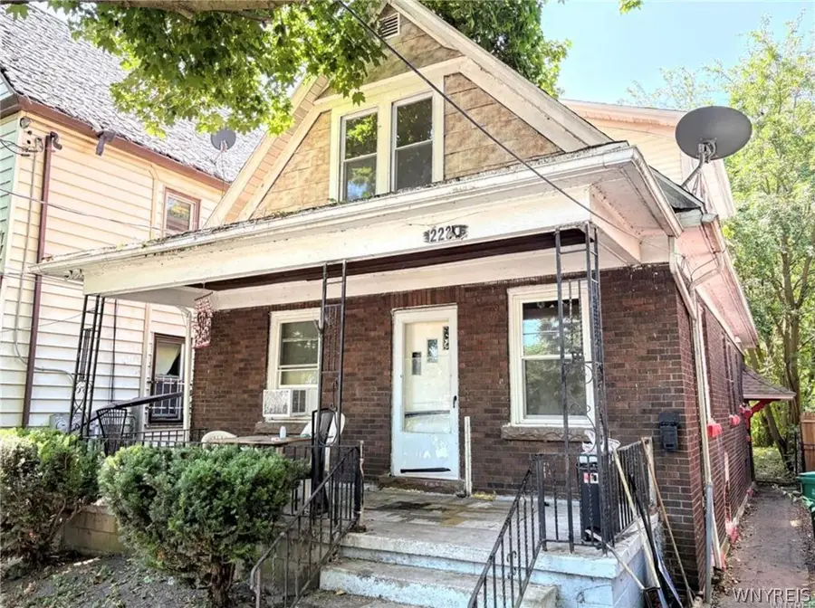 2231 Cudaback Avenue, Niagara Falls, NY 14303 - #2