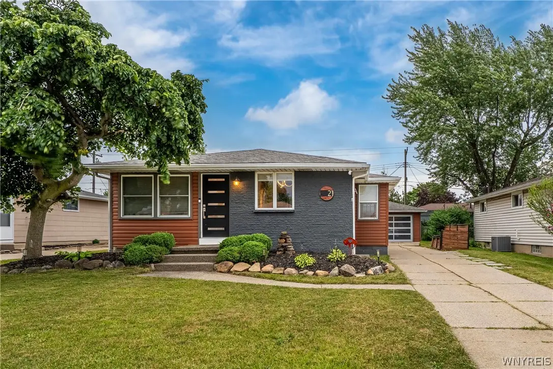 21 Caroline Ln, Depew, NY 14043 - #1