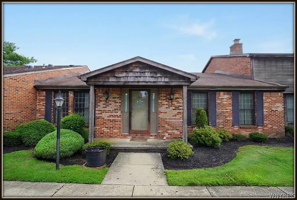 122 Wedgewood Drive, Williamsville, NY 14221 - #1