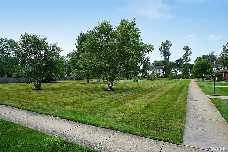 122 Wedgewood Drive, Williamsville, NY 14221 - #3