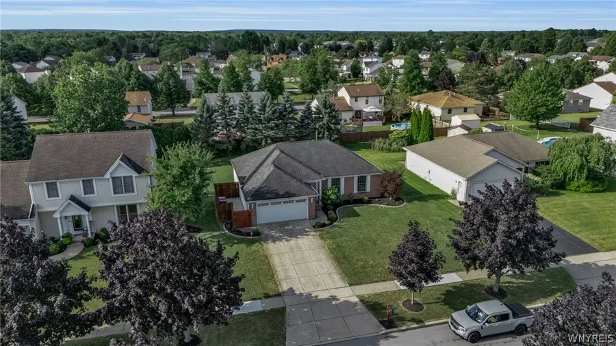 43 Woodgate Drive, Lancaster, NY 14086 - #3