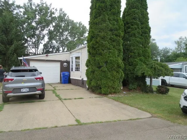 12 W Canyon Drive, Hamburg, NY 14075 - #1