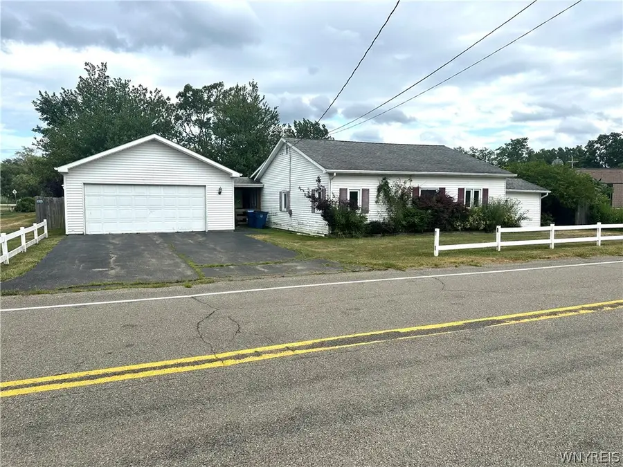 7311 Sweetland Road, Derby, NY 14047 - #2