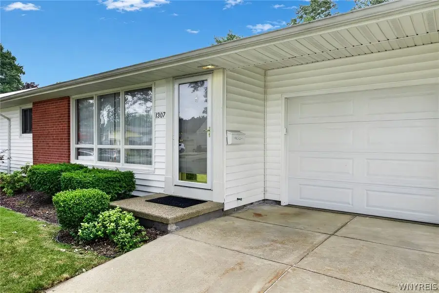 1307 Fairfax Avenue, North Tonawanda, NY 14120 - #3