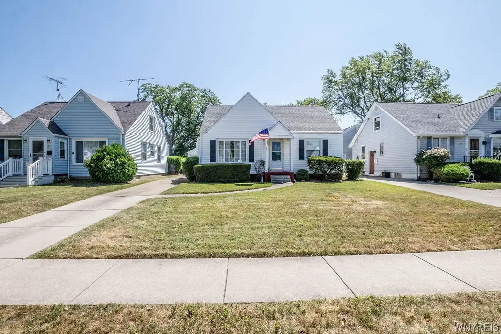 31 Wendover Avenue, Buffalo, NY 14223 - #1