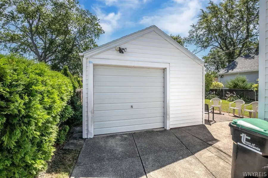 31 Wendover Avenue, Buffalo, NY 14223 - #3