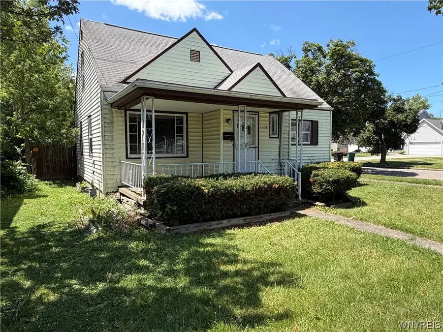 1058 92nd Street, Niagara Falls, NY 14304 - #2