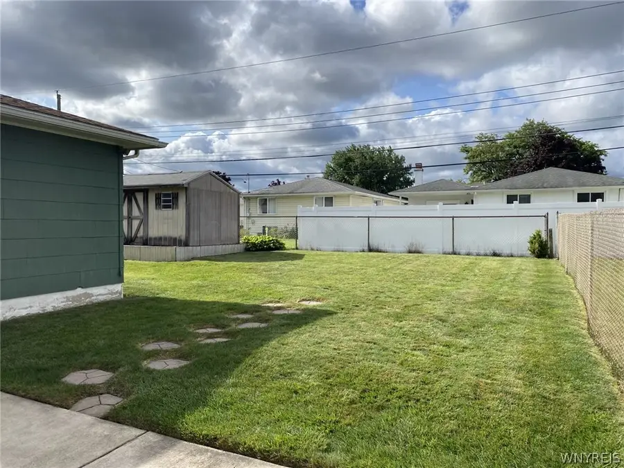 33 E Toulon Drive, Buffalo, NY 14227 - #2