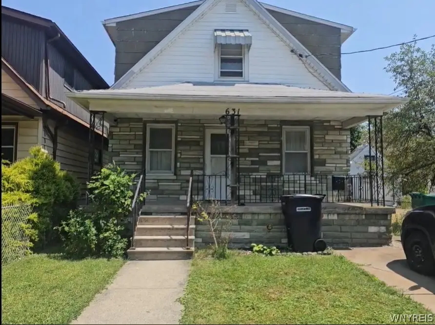 631 35th Street, Niagara Falls, NY 14301 - #1