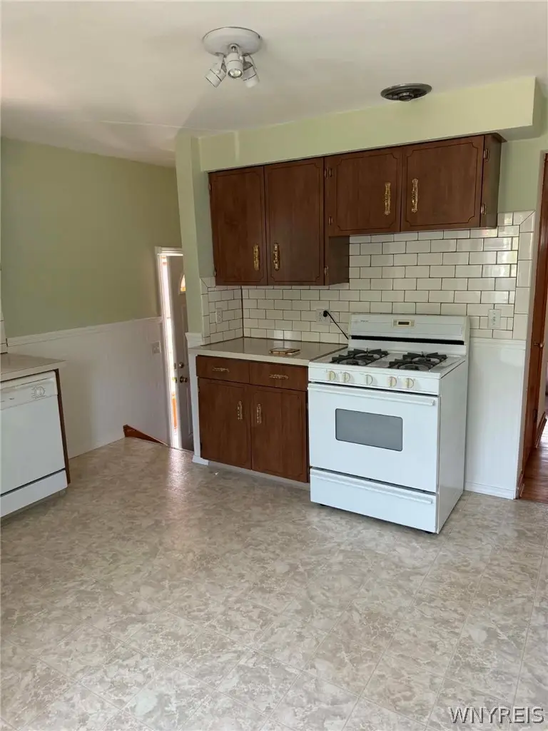 167 Mcnaughton Avenue, Cheektowaga, NY 14225 - #3