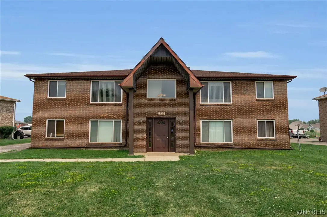 2727 Alder Creek Drive S, North Tonawanda, NY 14120 - #1