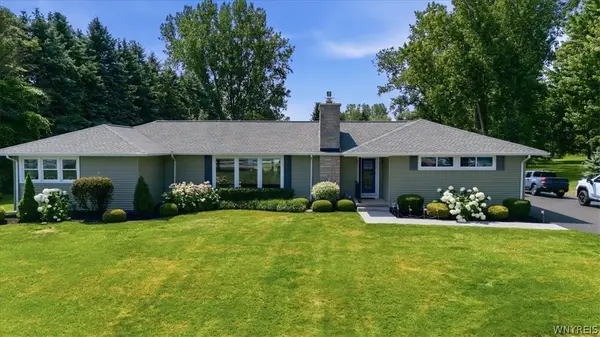 4162 E Lake Road, Wilson, NY 14172