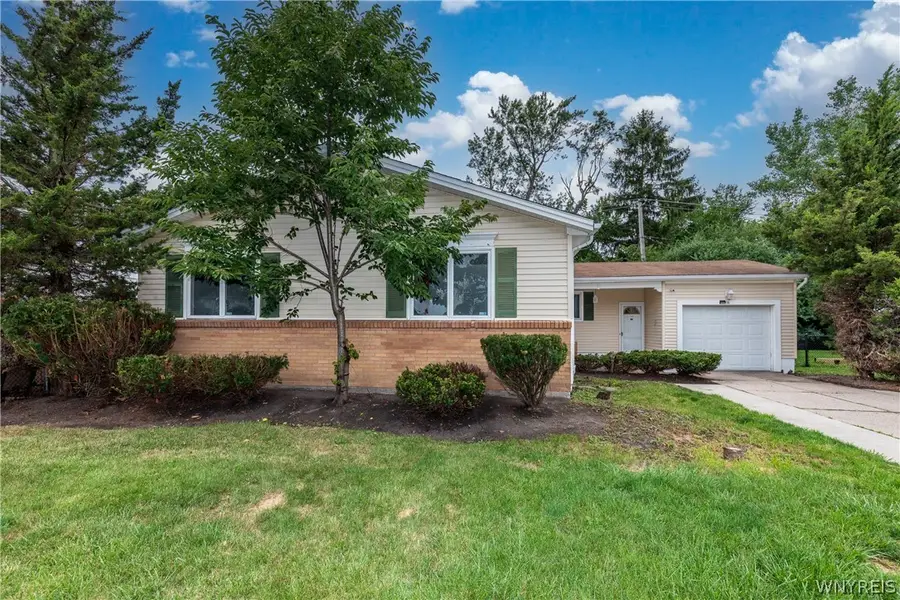 16 Newgate Road, Amherst, NY 14226 - #2