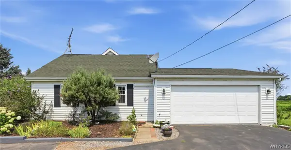 5537 W Lake Road, Burt, NY 14028