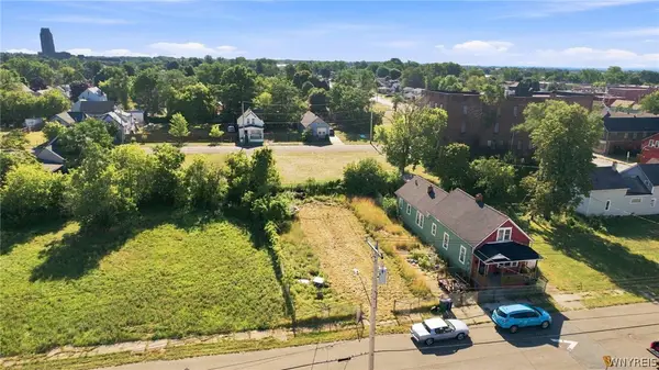 83 Shumway Street, Buffalo, NY 14206