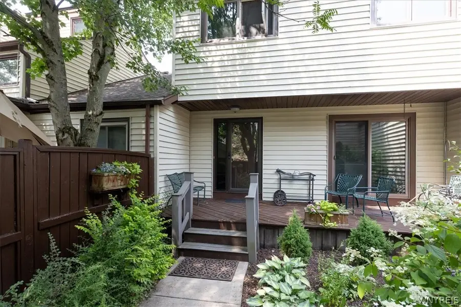 4 Tolland Bore, East Aurora, NY 14052 - #2