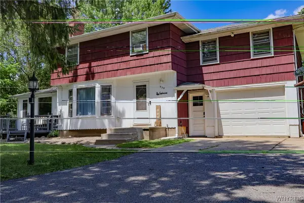 954 N French Road, Amherst, NY 14228