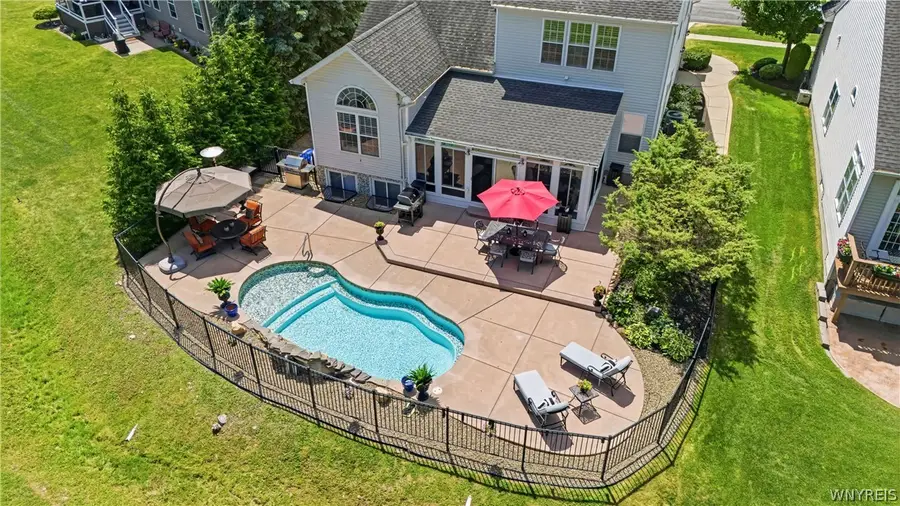 13 Greenside Drive, Grand Island, NY 14072 - #3