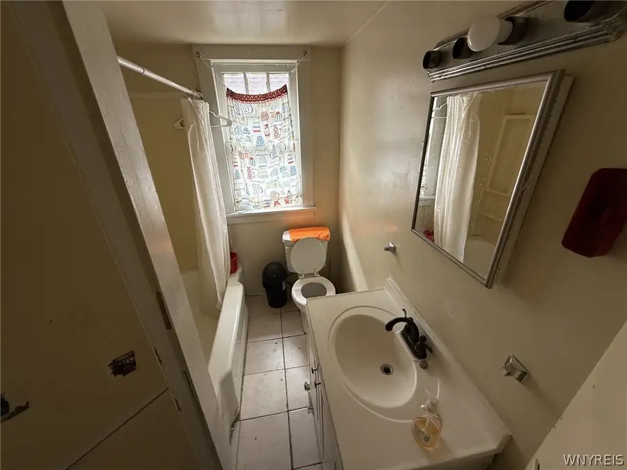 29 Rounds Avenue, Buffalo, NY 14215 - #3
