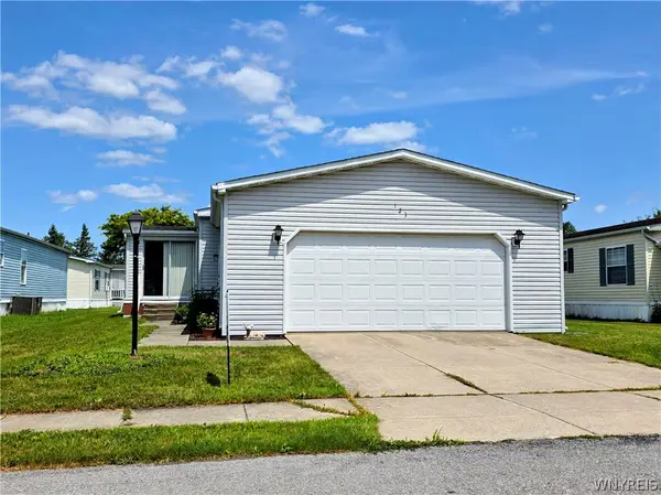 123 Golden Pond, Akron, NY 14001